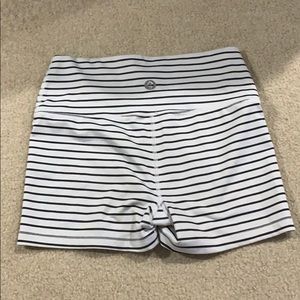 Running shorts/spandex